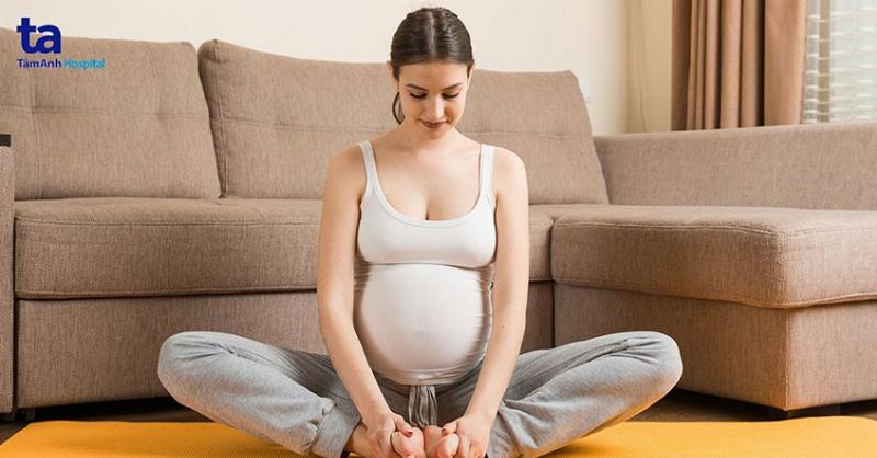 Minh họa đơn giản về cách thực hiện bài tập Kegel để tăng cường sức mạnh cơ sàn chậu.