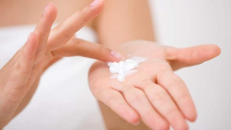 Các dấu hiệu dị ứng nghiêm trọng khi bị ong đốt cảnh báo cần cấp cứu ngay, giúp nhận biết bị ong đốt phải làm sao trong tình huống khẩn cấp.