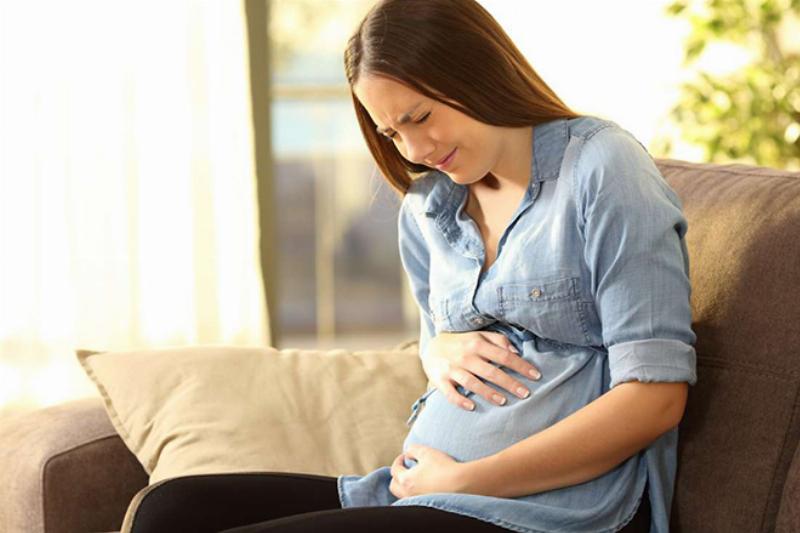 Ảnh minh họa các dấu hiệu trúng gió nguy hiểm cần đi khám ngay